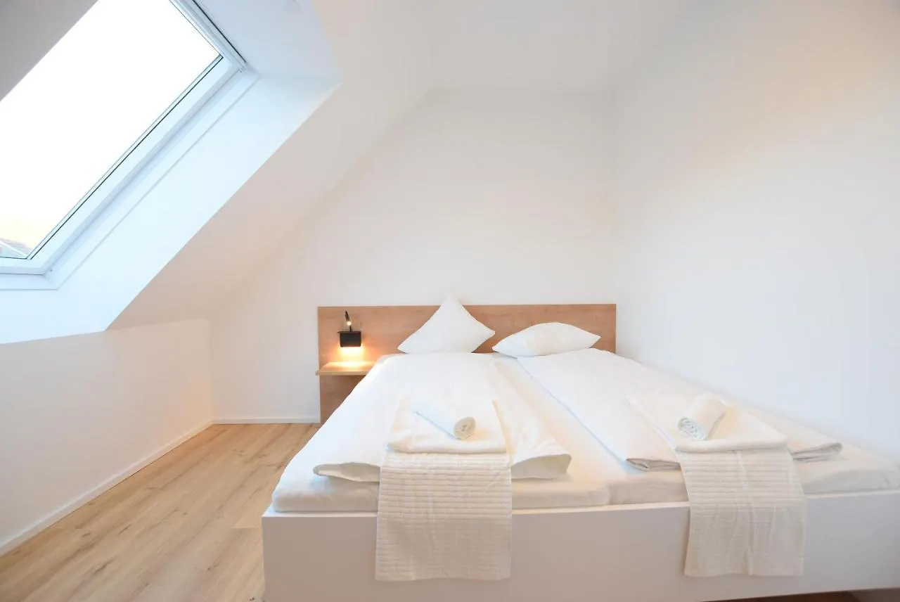 إنسبروك Myquartier Central City Suites